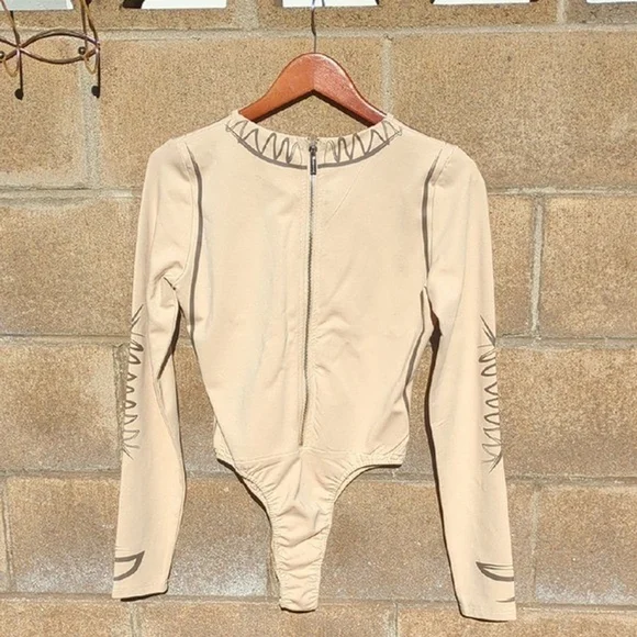 MANIERE DE VOIR Corset Detail Long Sleeve Bodysuit Beige,Stretch Contour Size 16 - Picture 8 of 9